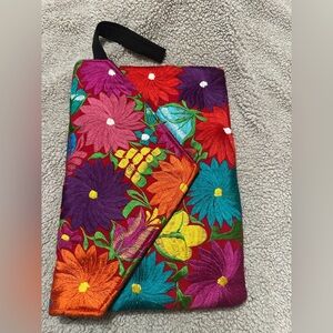 Embroidered Mexican envelope clutch